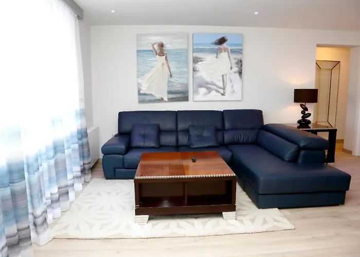 De Lujo En Edificio Zafiro, Apartment